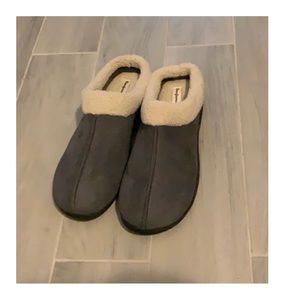 Men’s Dearfoams slippers